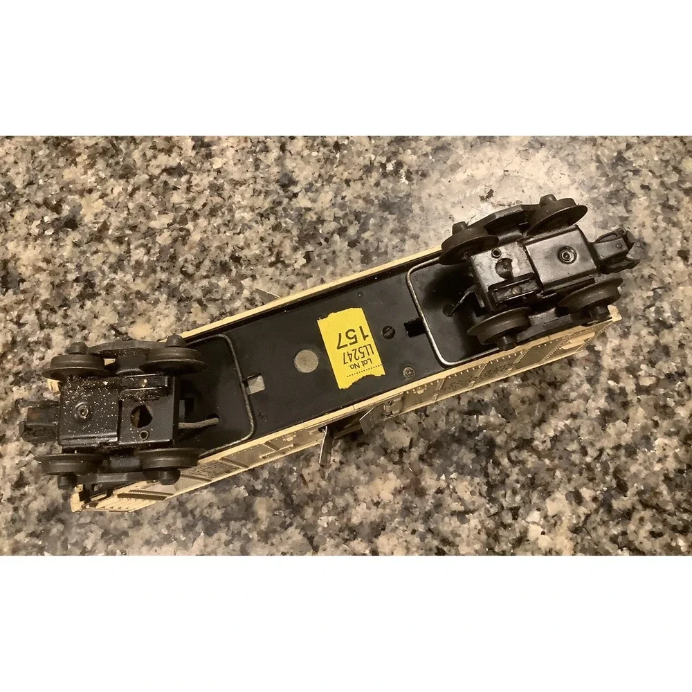 Lionel 3472 REFRIGERATED MILK CAR - Very Clean -